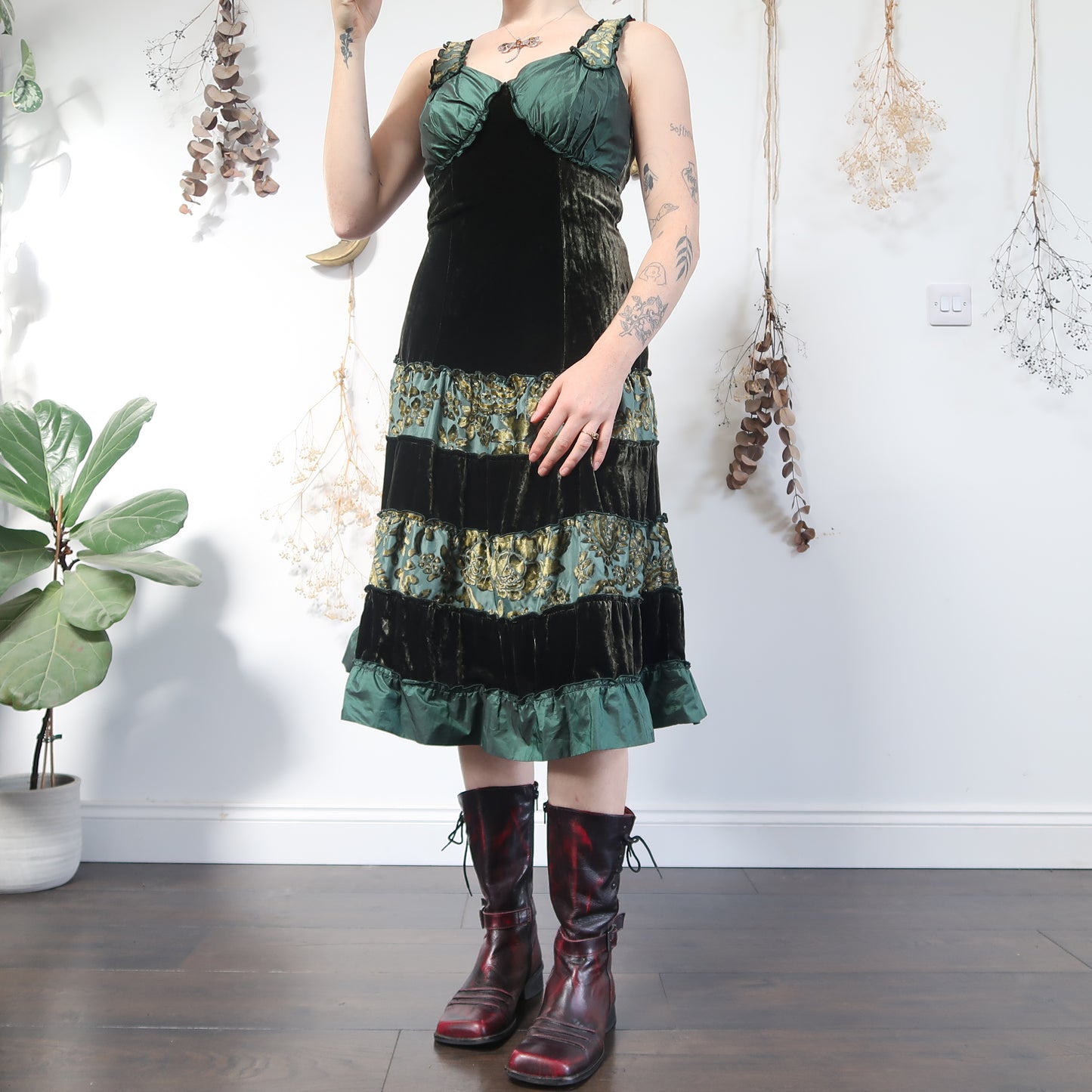 Green velvet dress - size S
