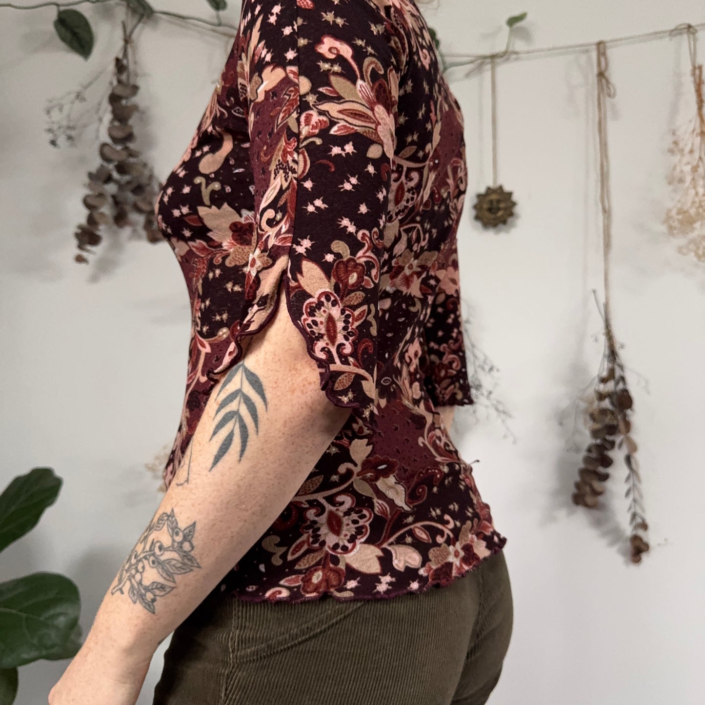 Burgundy mesh top - size S/M