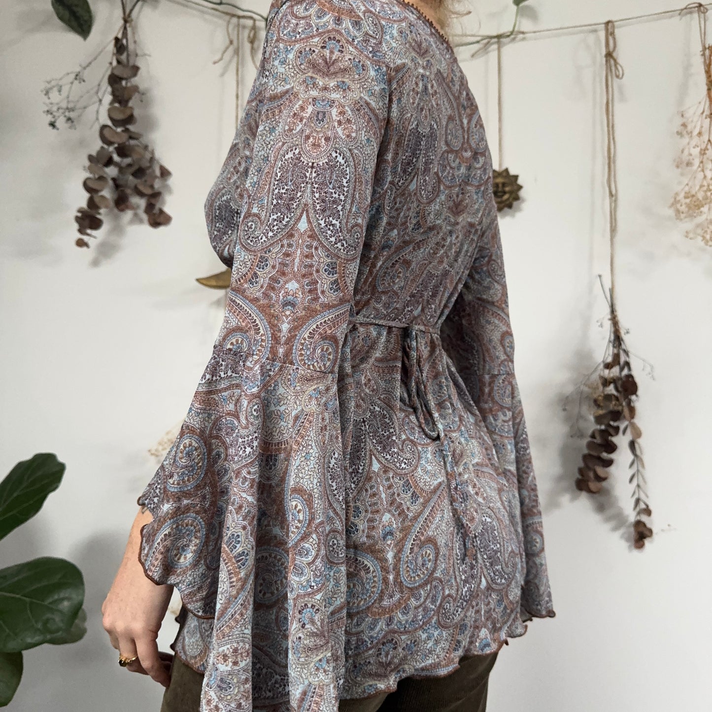 Blue brown mesh top - size XL