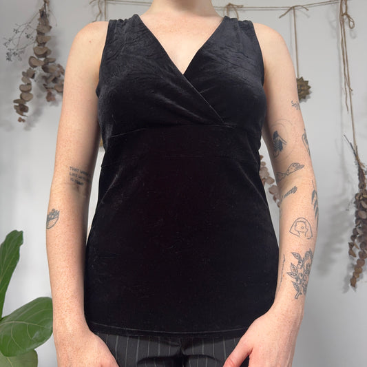Black velvet top - size M