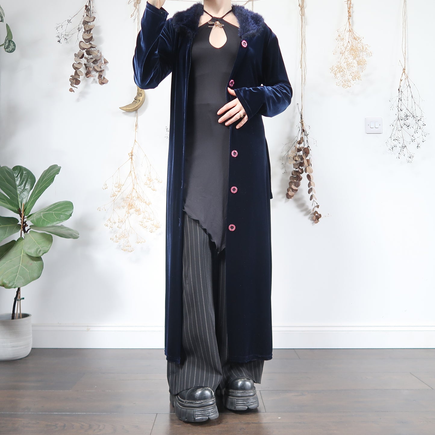 Blue velvet cardigan - size S/M