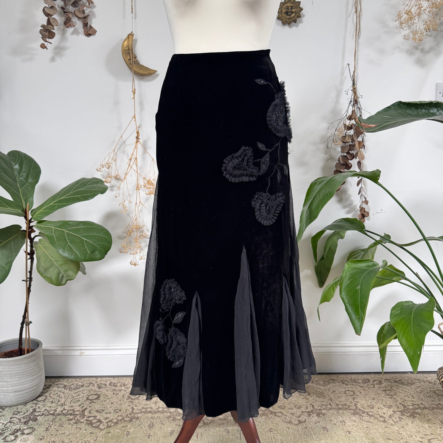 Black velvet skirt - size XS/S