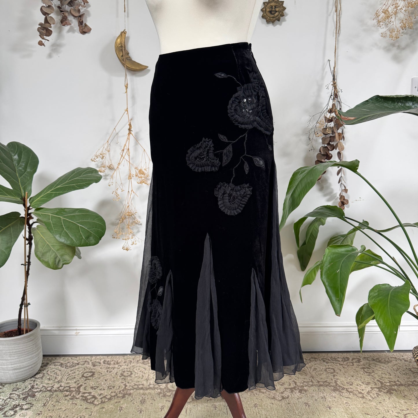 Black velvet skirt - size XS/S