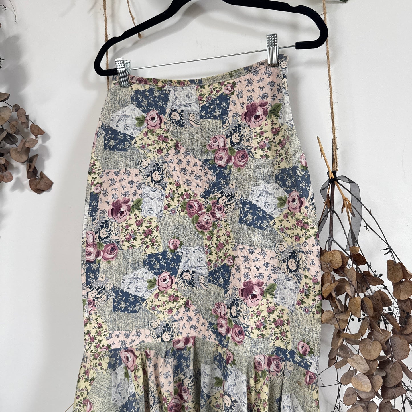 Floral patchwork skirt - size XS/S