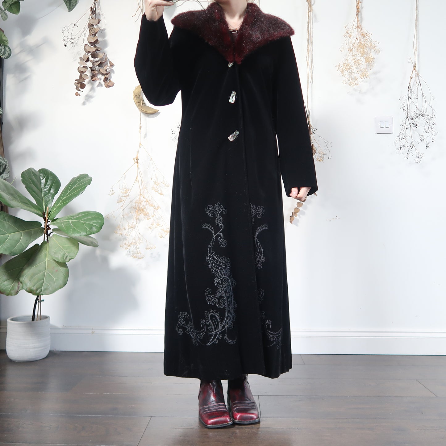 Opera coat - size M