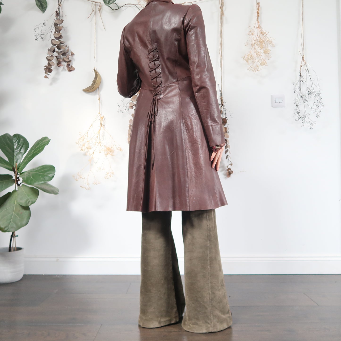 Brown leather jacket - size M