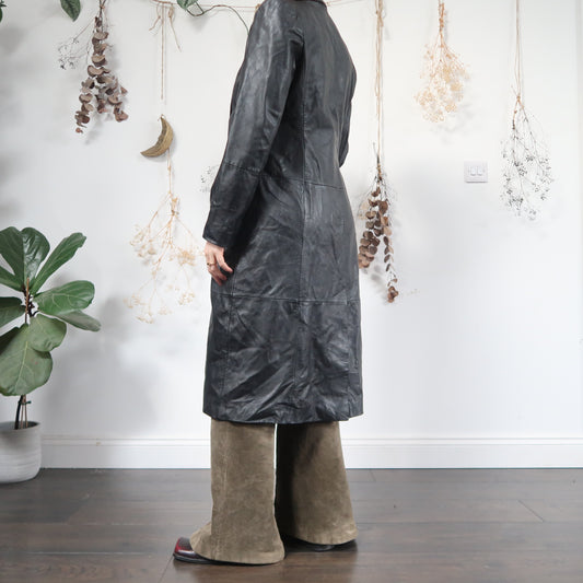 Black leather trench coat - size M