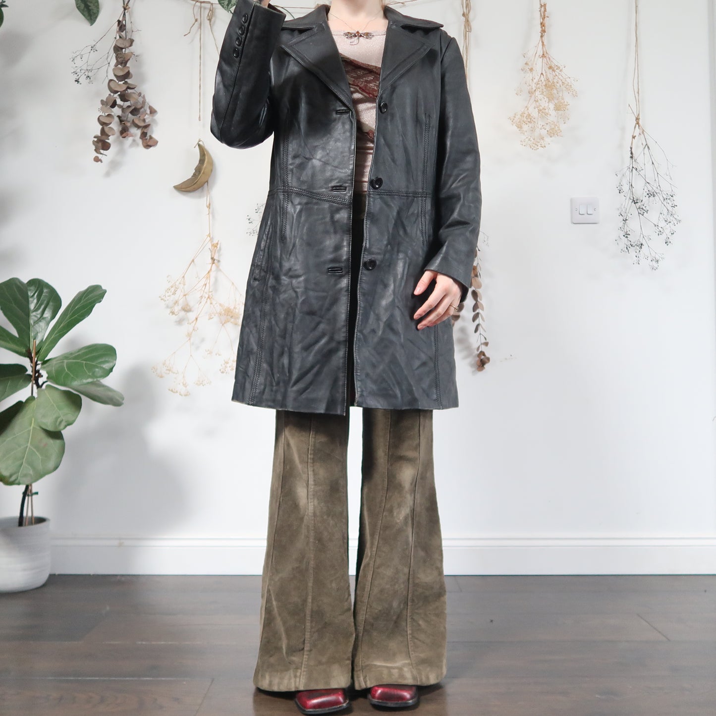 Black leather jacket - size M/L