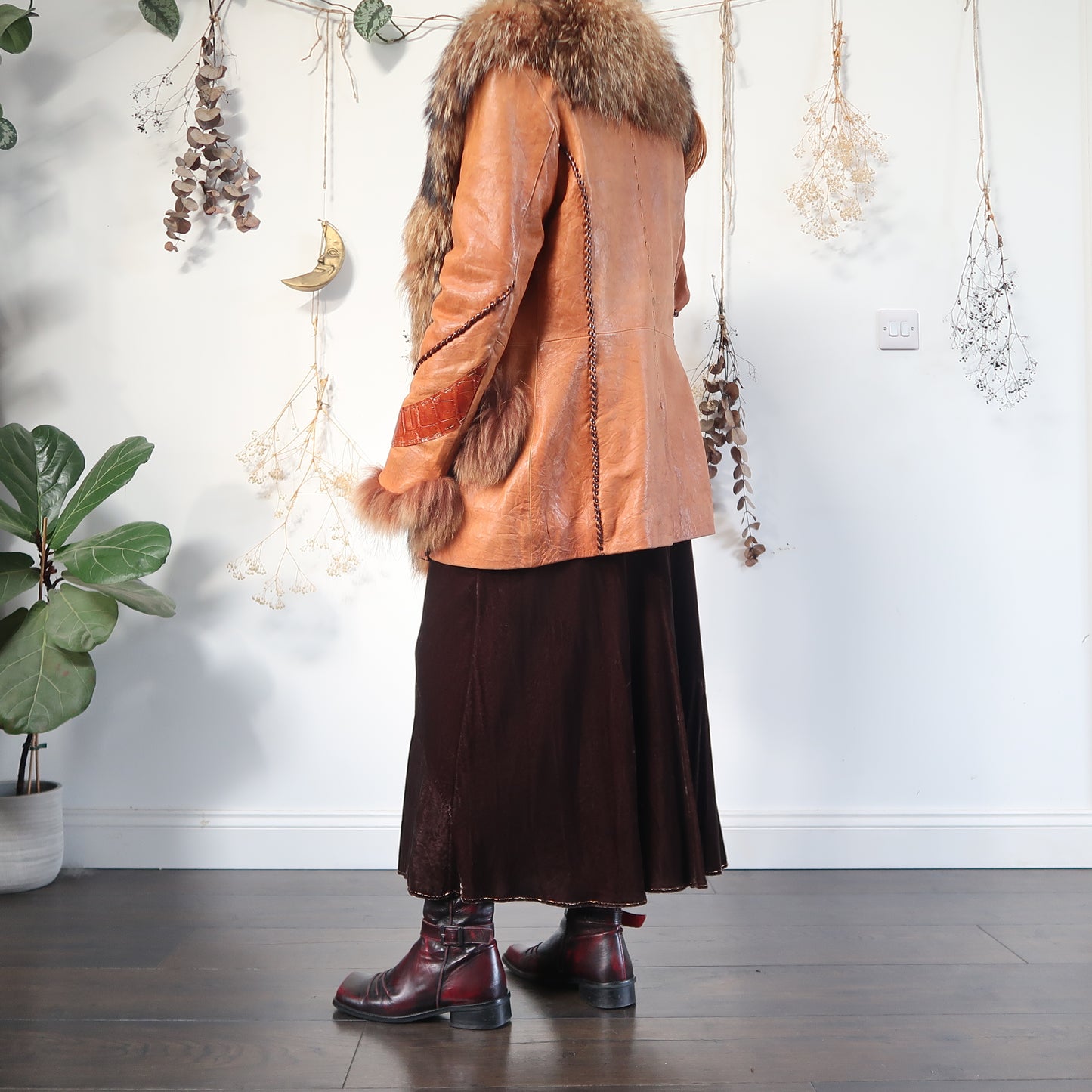 Fur trim coat - size M/L