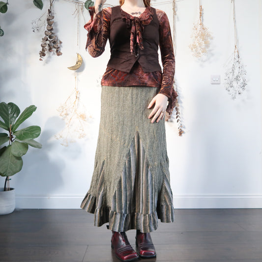 Green wool skirt - size M/L