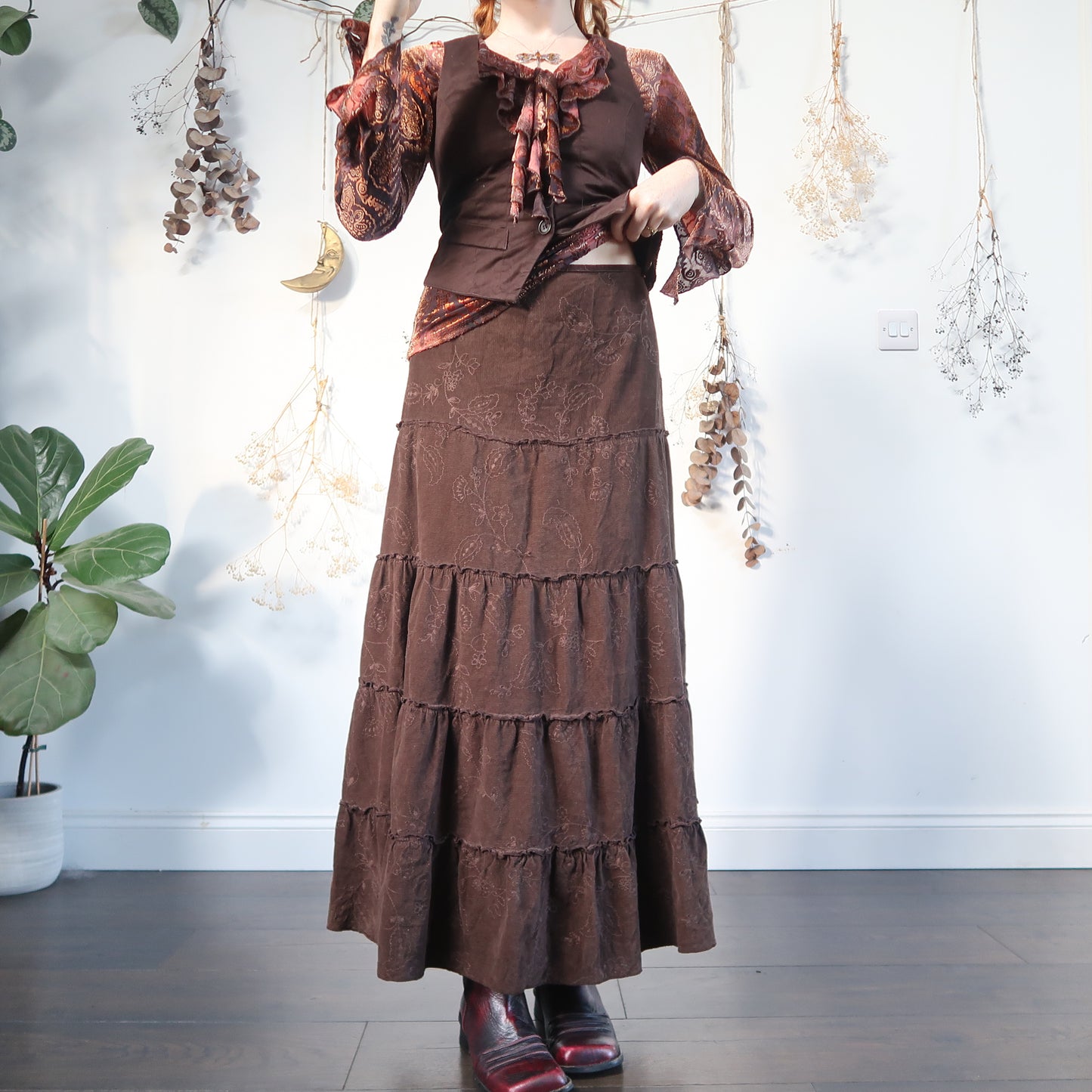 Cord tiered skirt - size S/M