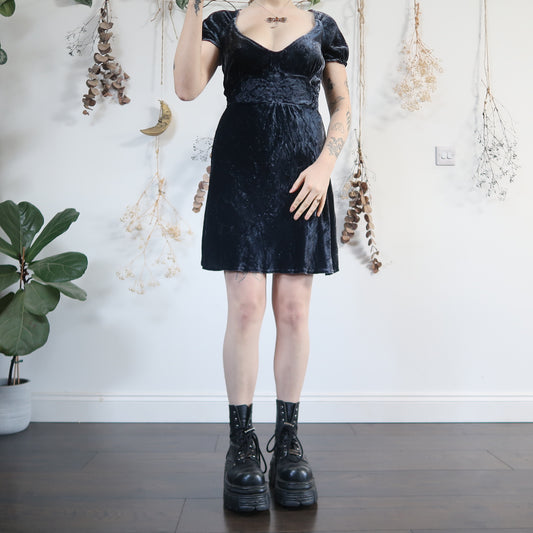 Velvet mini dress - size M
