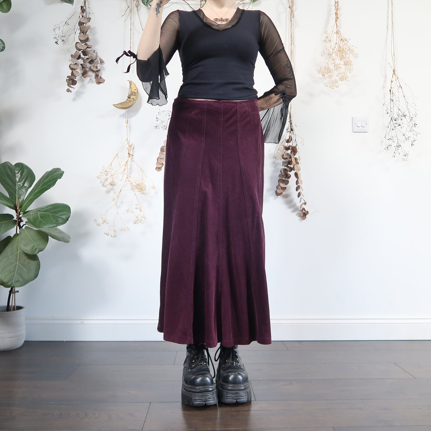 Purple cord skirt - size M/L