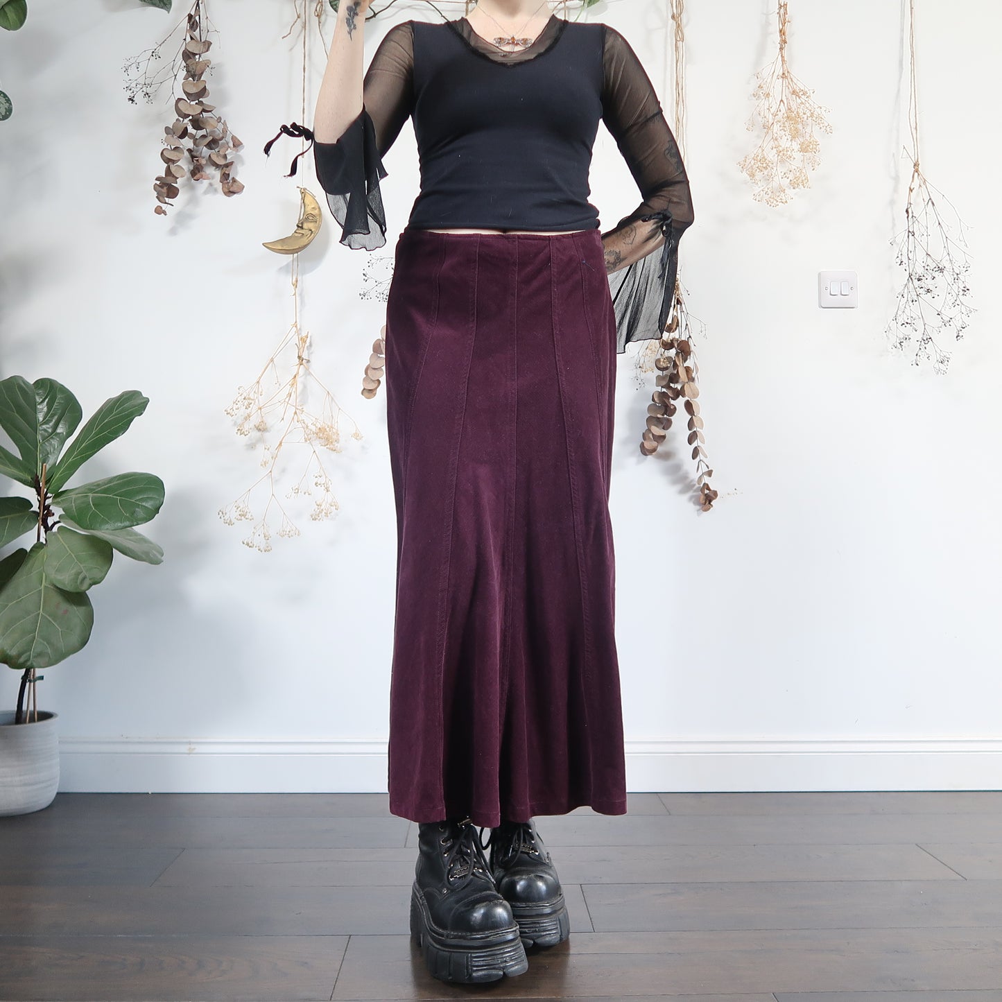 Purple cord skirt - size M/L