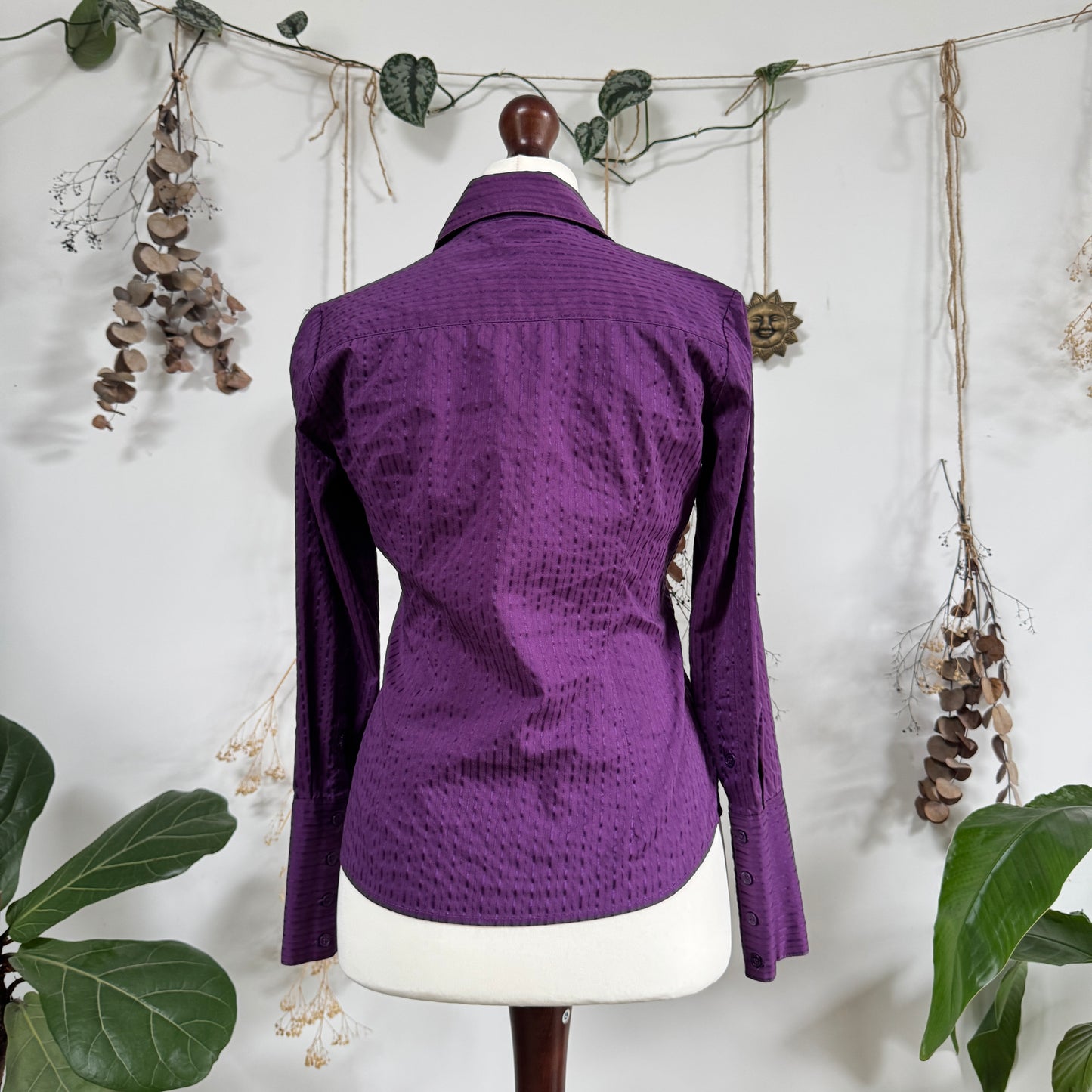 Purple shirt - size M