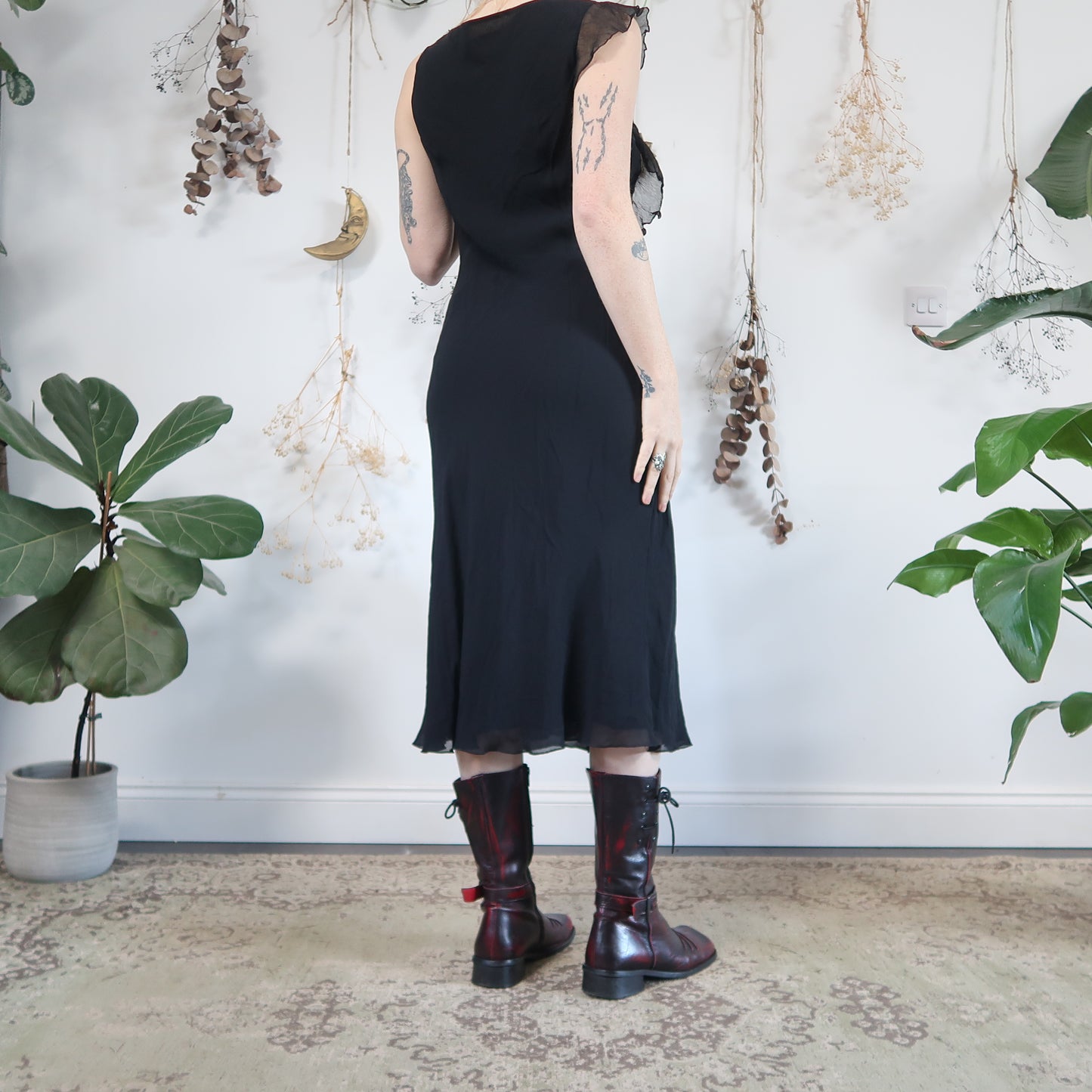 Black dress - size M