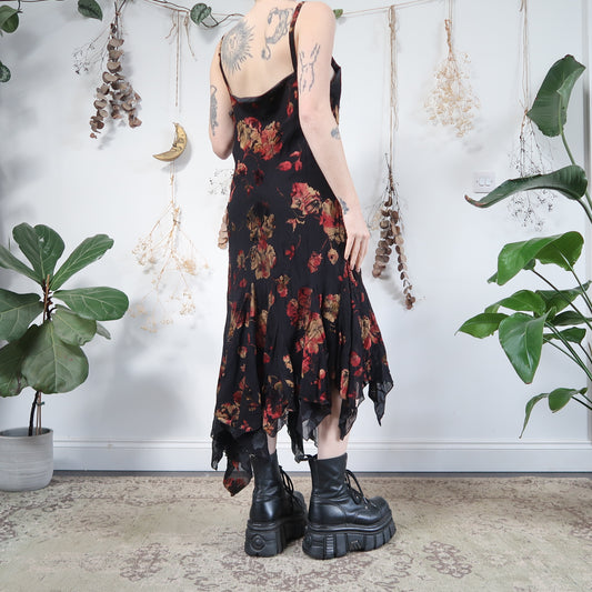 Floral embossed dress - size L