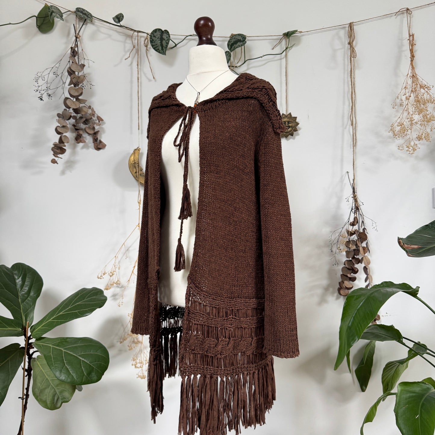 Brown knit cardigan - size L/XL