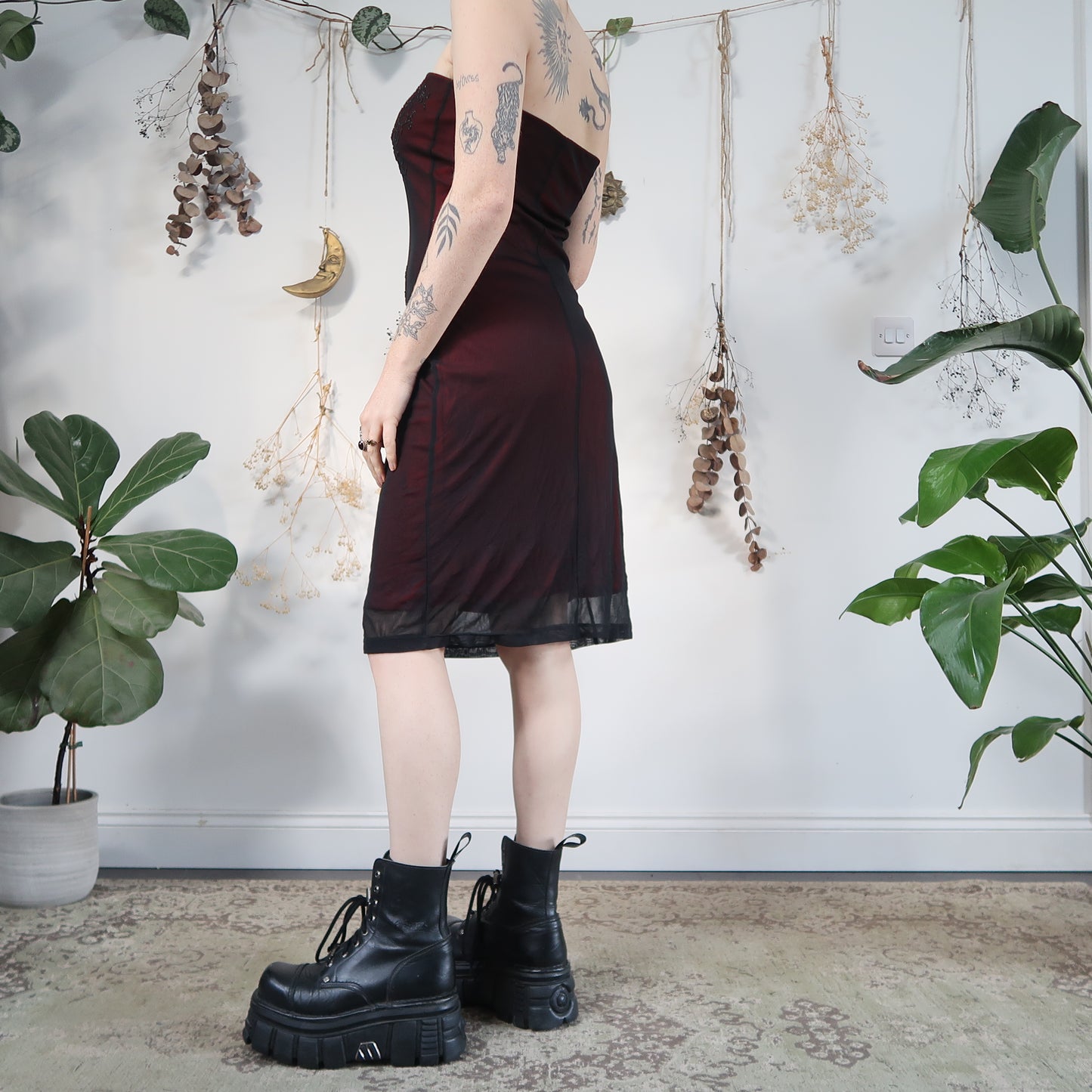 Red black strapless dress - size M