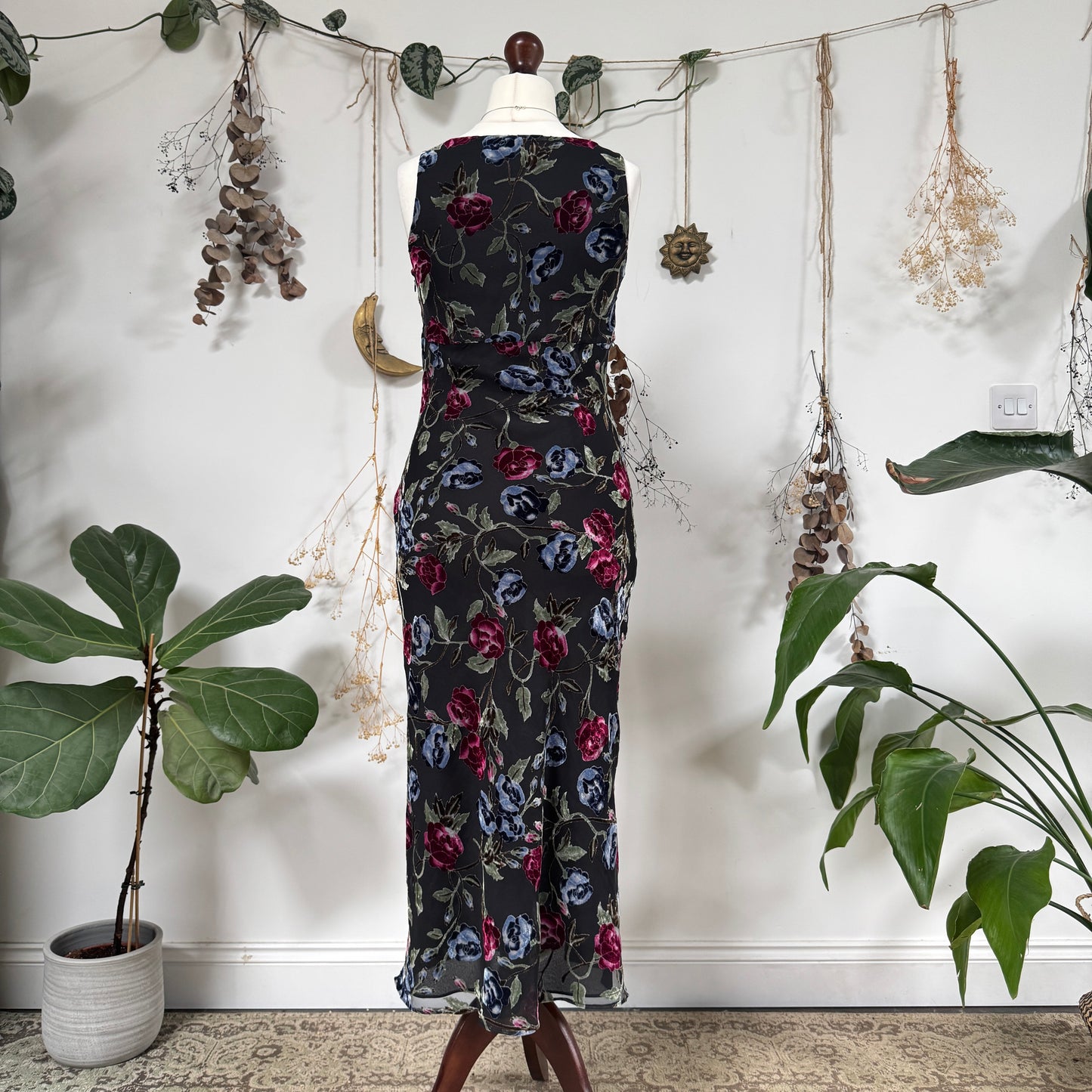 Velvet embossed dress - size M