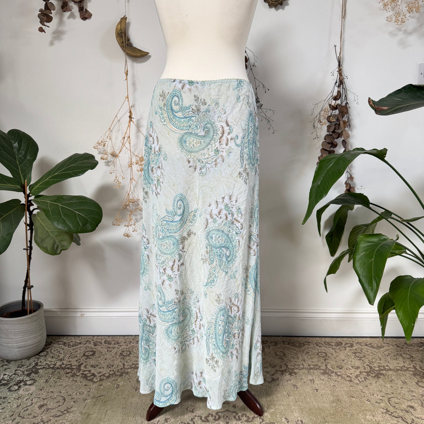 Baby blue maxi skirt - size M/L