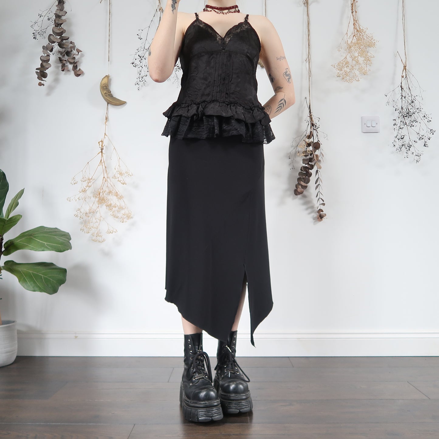 Black skirt - size L/XL