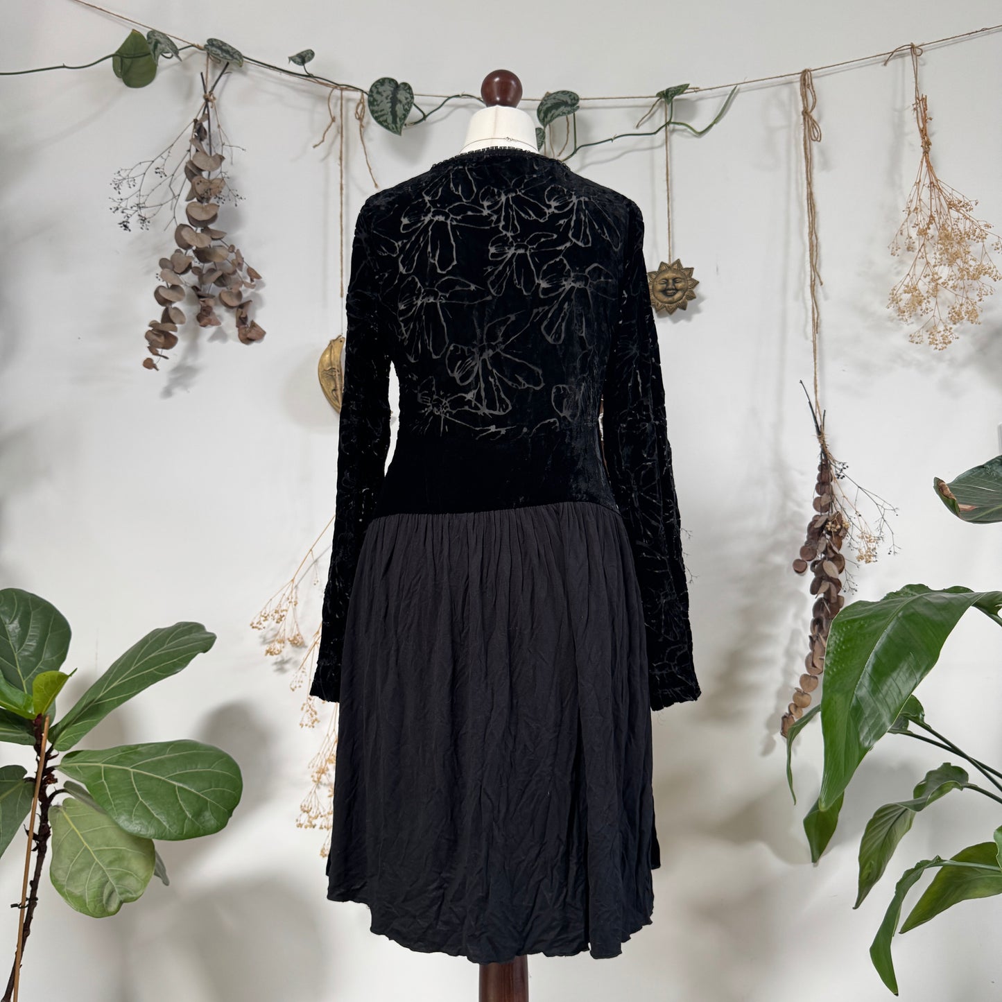 Velvet long sleeve dress - size L