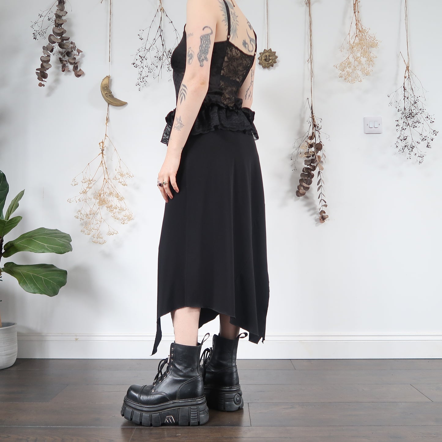 Black skirt - size L/XL