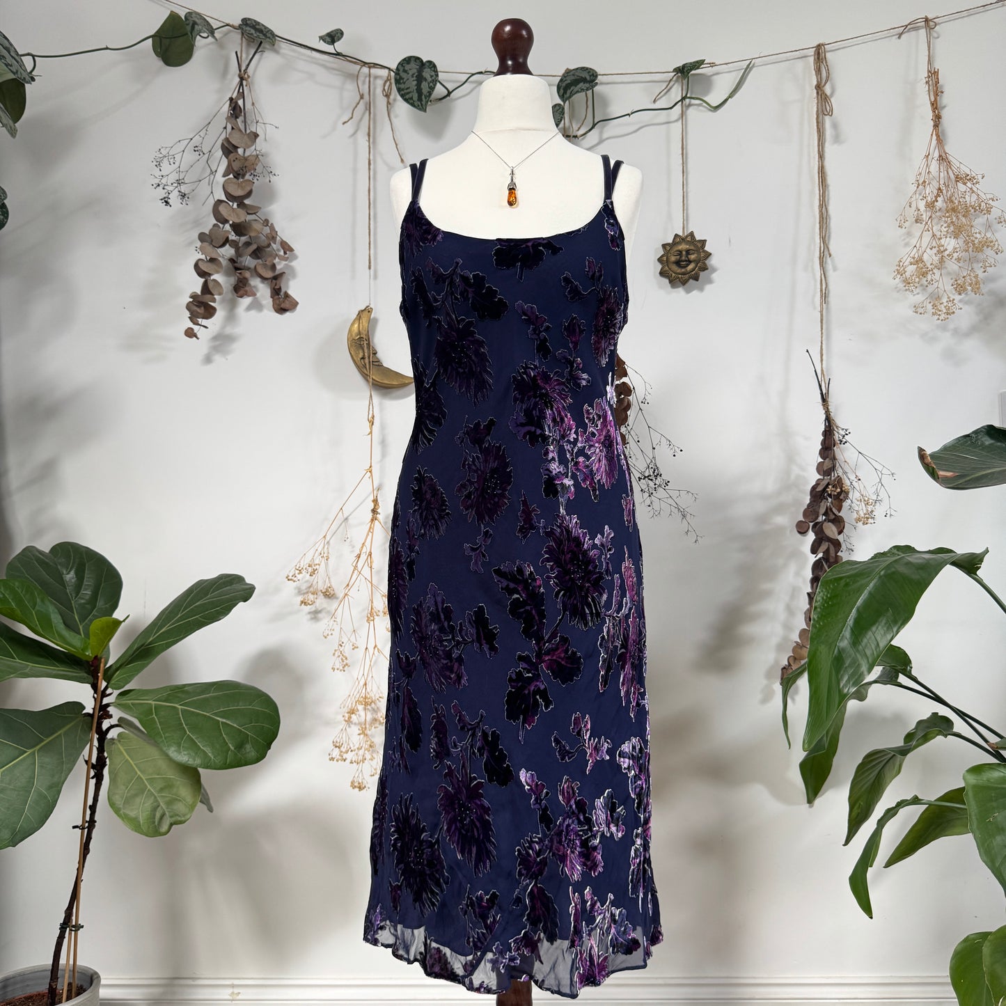 Purple floral velvet dress - size M/L