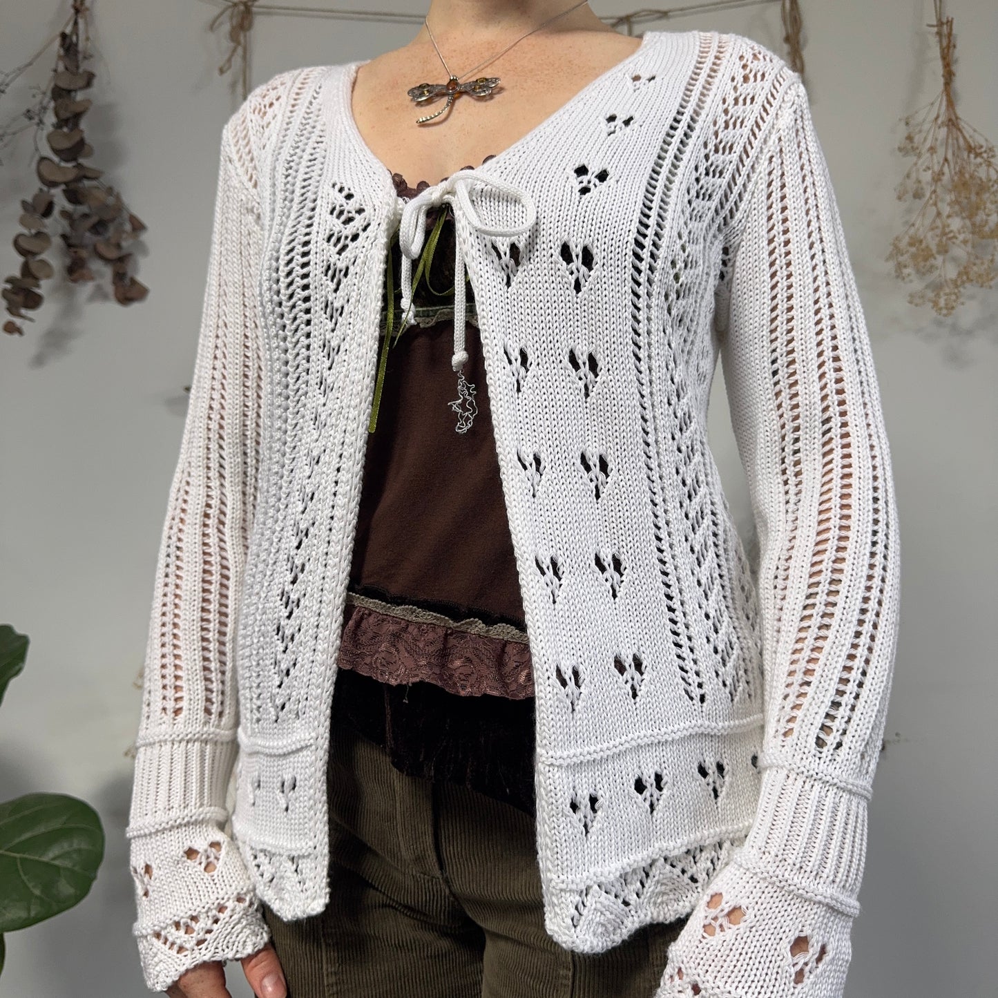 White knit cardigan - size M/L