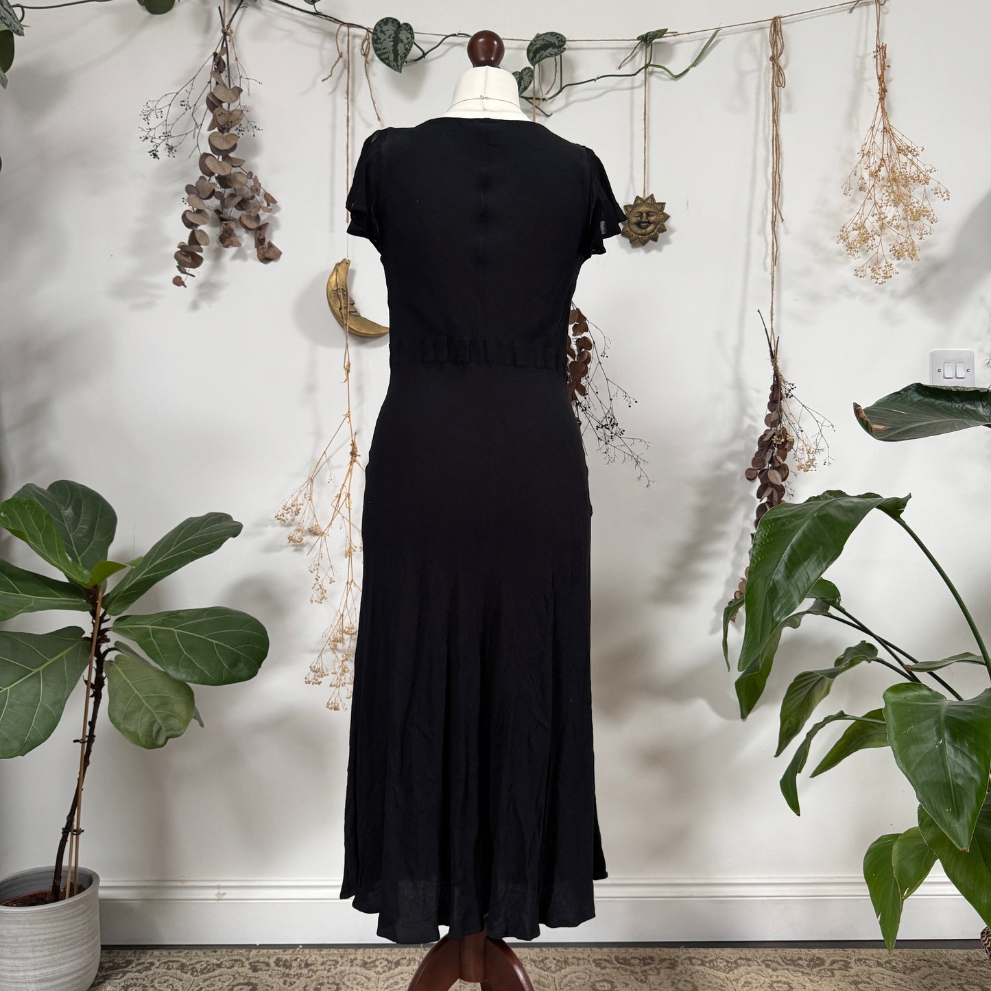 Black flowy dress - size M