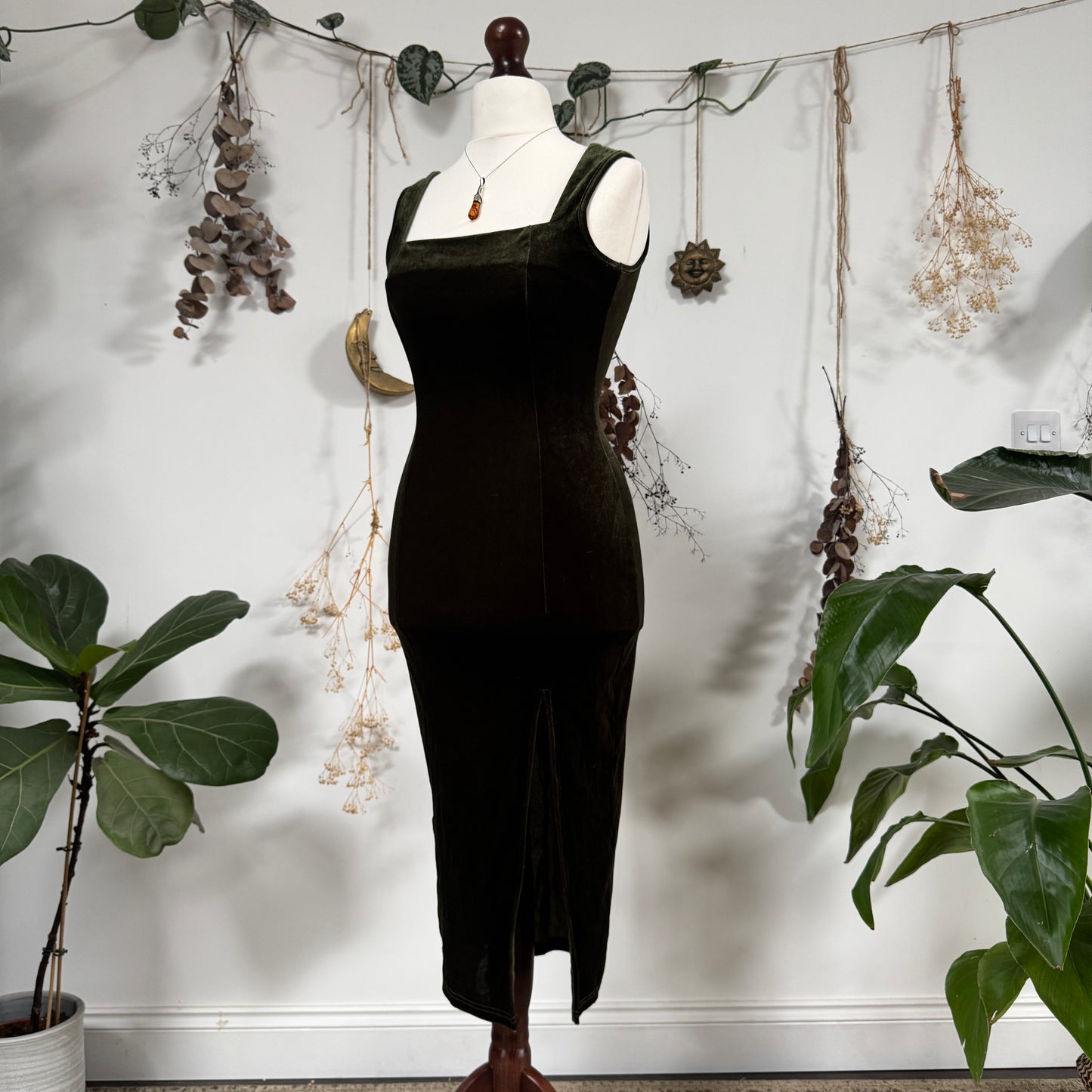 Olive velvet dress - size S/M