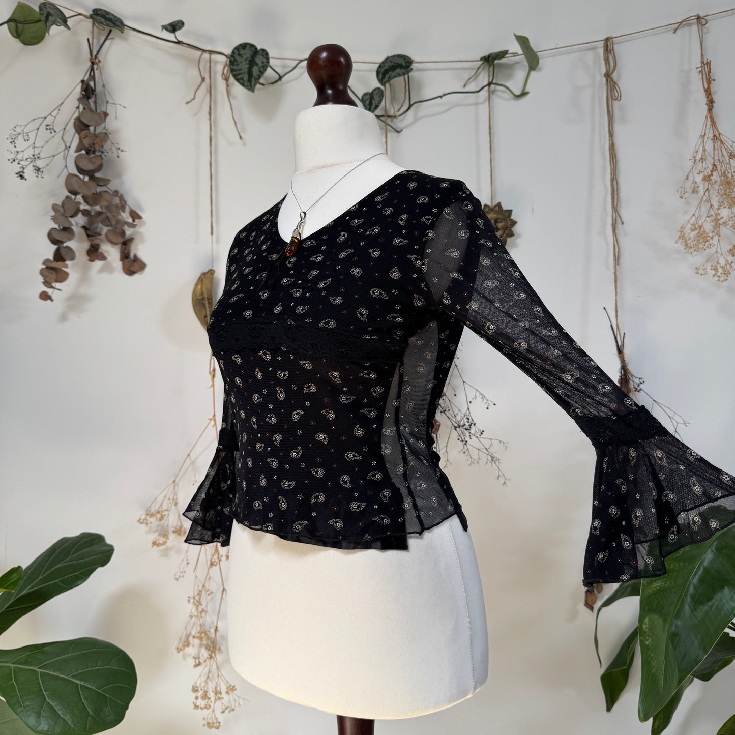 Black mesh top - size XS/S