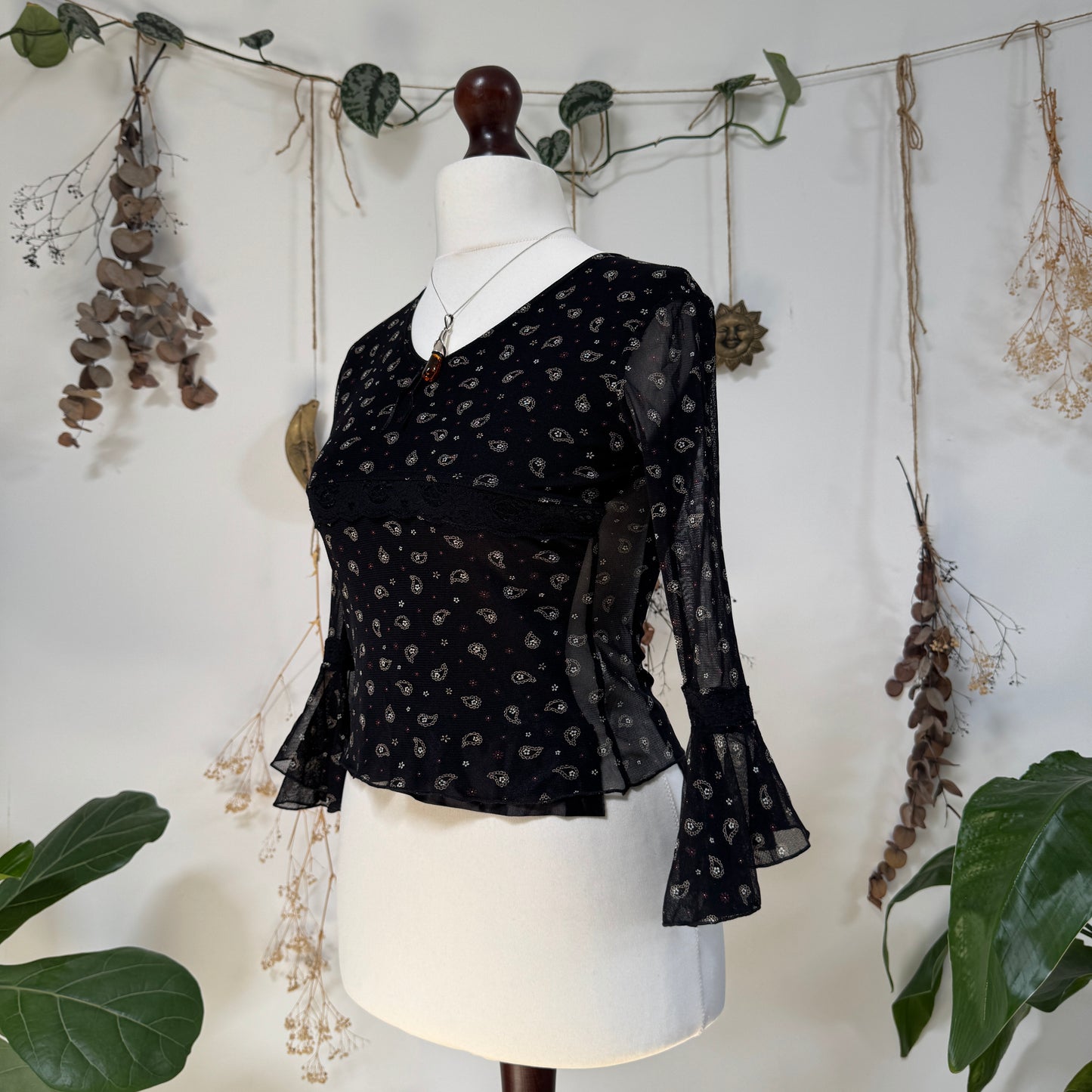 Black mesh top - size XS/S