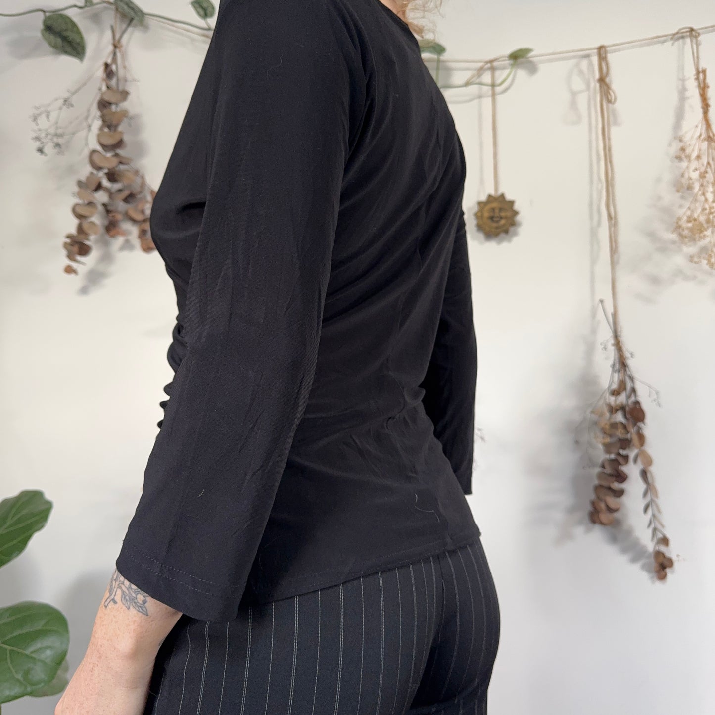 Slinky black top - size L