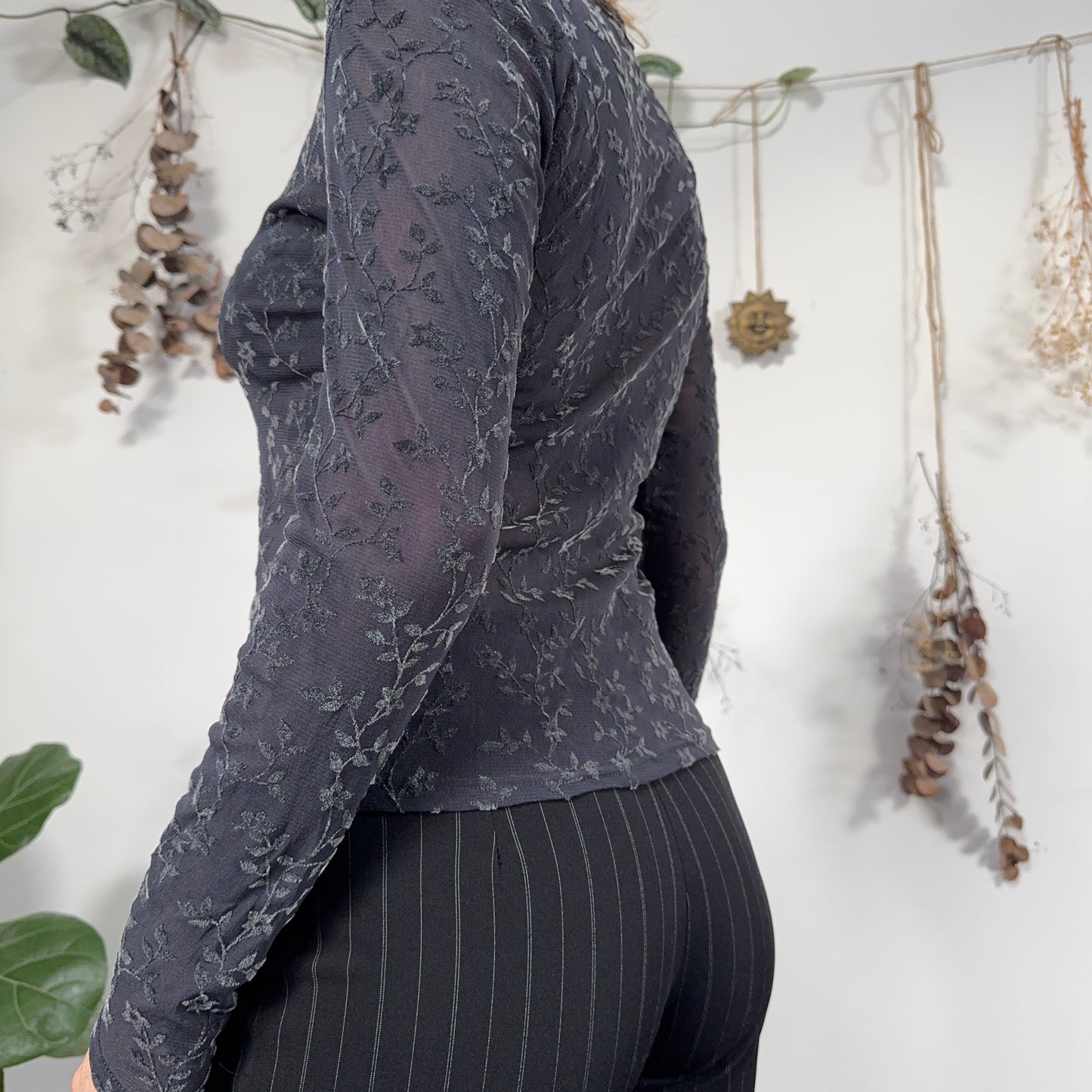 Grey mesh velvet top - size M/L