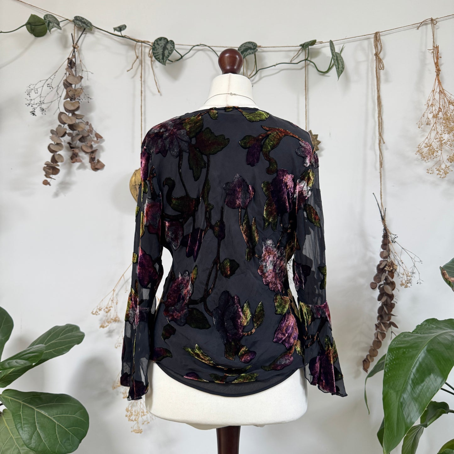 Velvet embossed blouse - size L