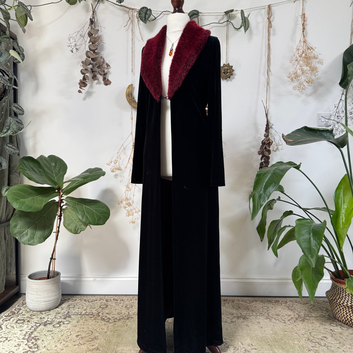 Black velvet duster - size M