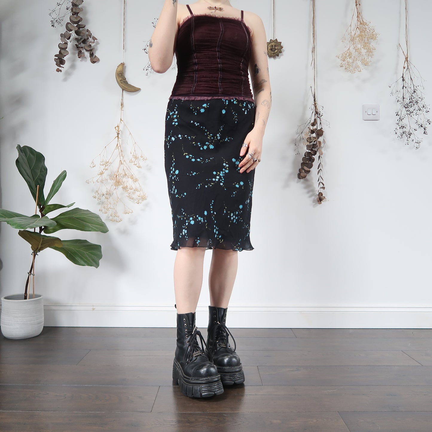 Floral skirt - size M/L