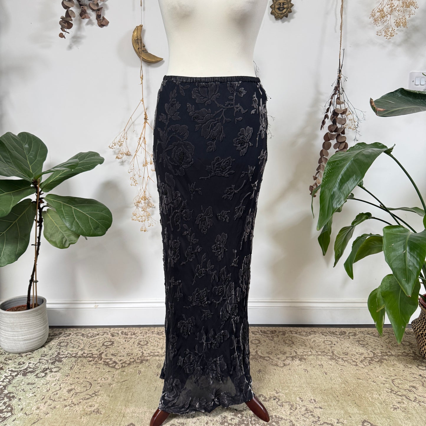 Velvet beaded skirt - size M/L