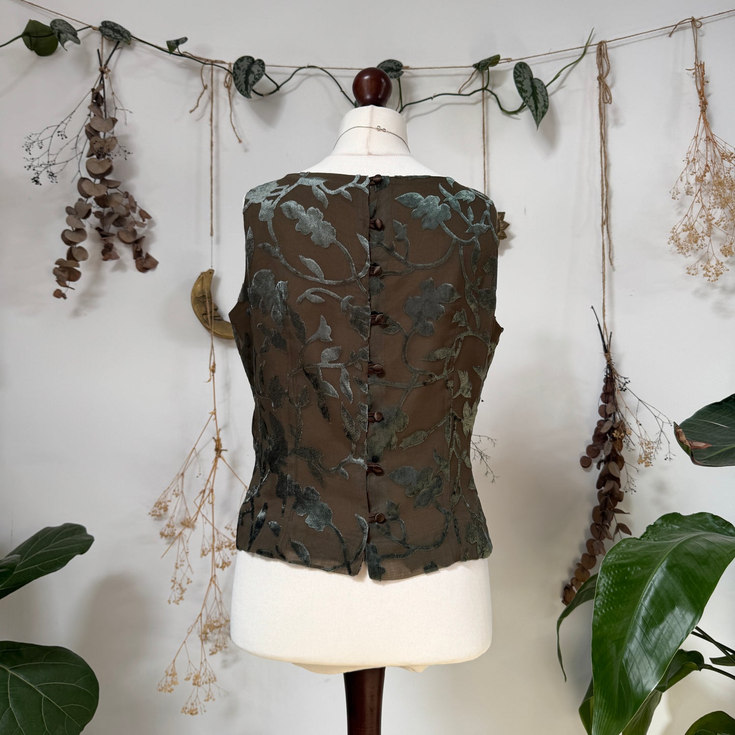Velvet embossed top - size L