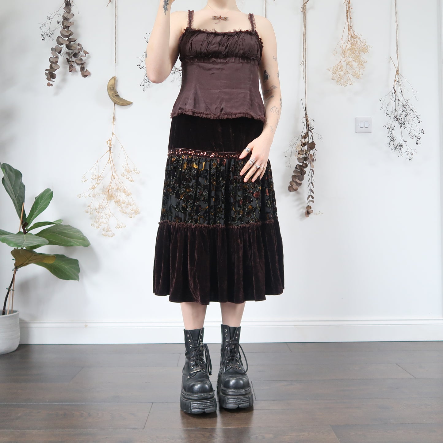 Velvet tiered skirt - size S/M