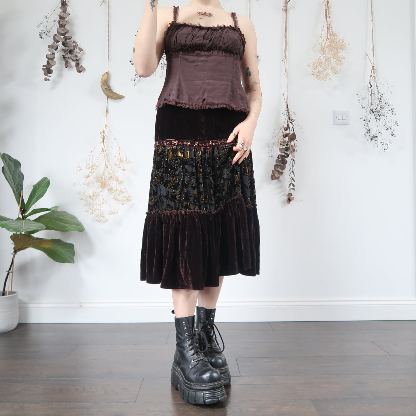 Velvet tiered skirt - size S/M
