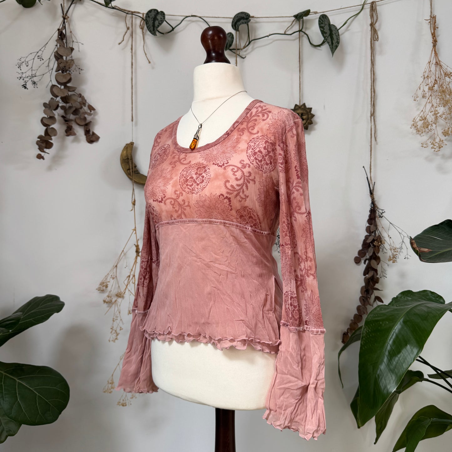 Pink mesh top - size L