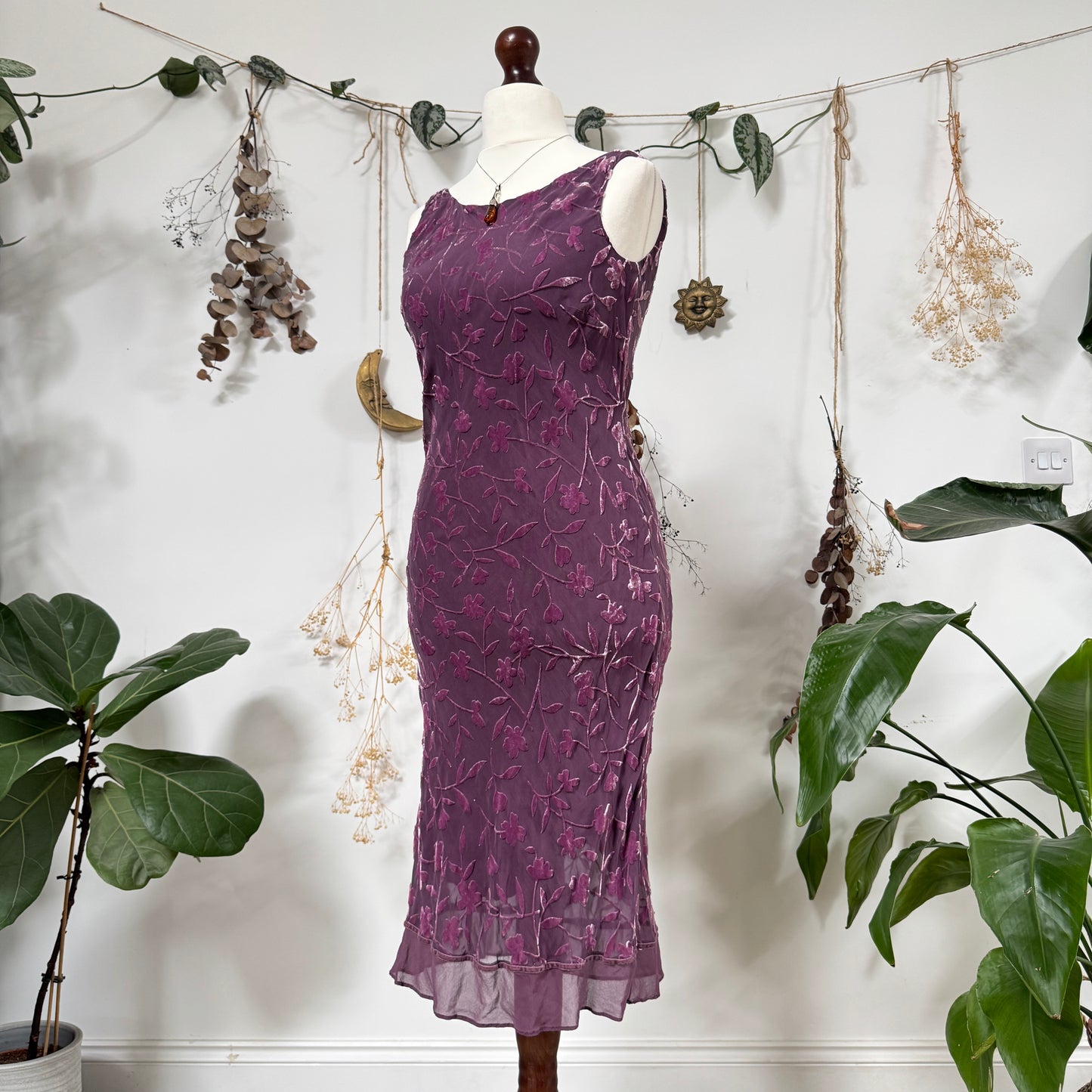 Purple velvet embossed dress - size M