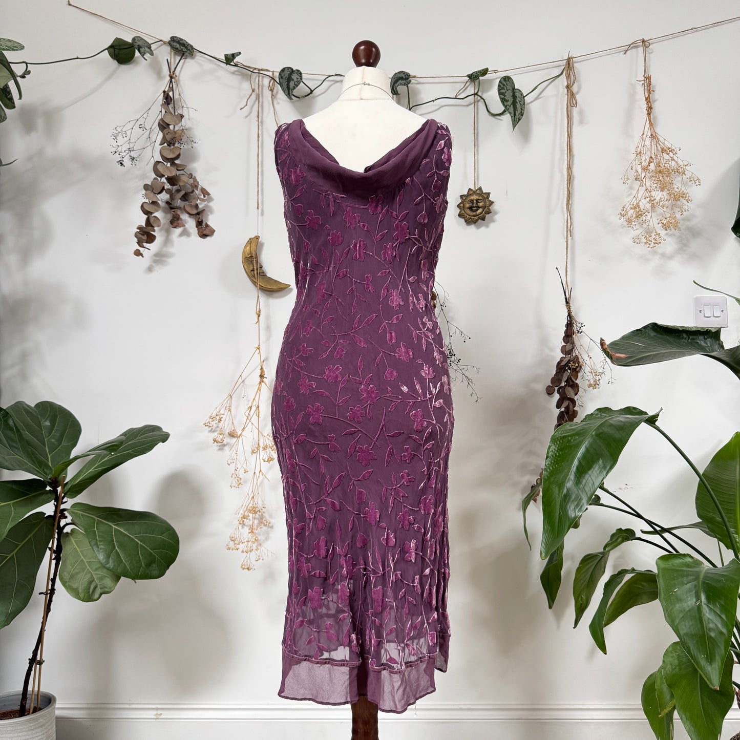 Purple velvet embossed dress - size M