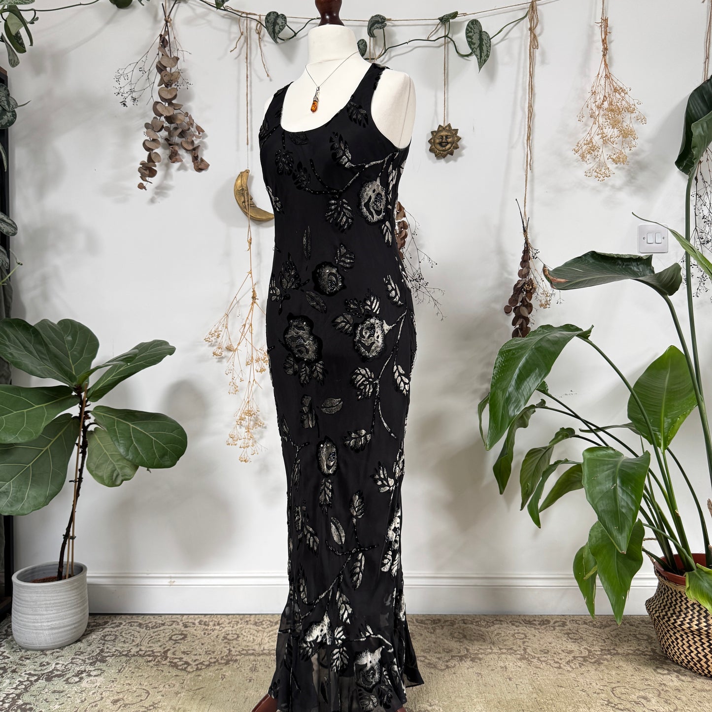 Velvet embossed dress - size M