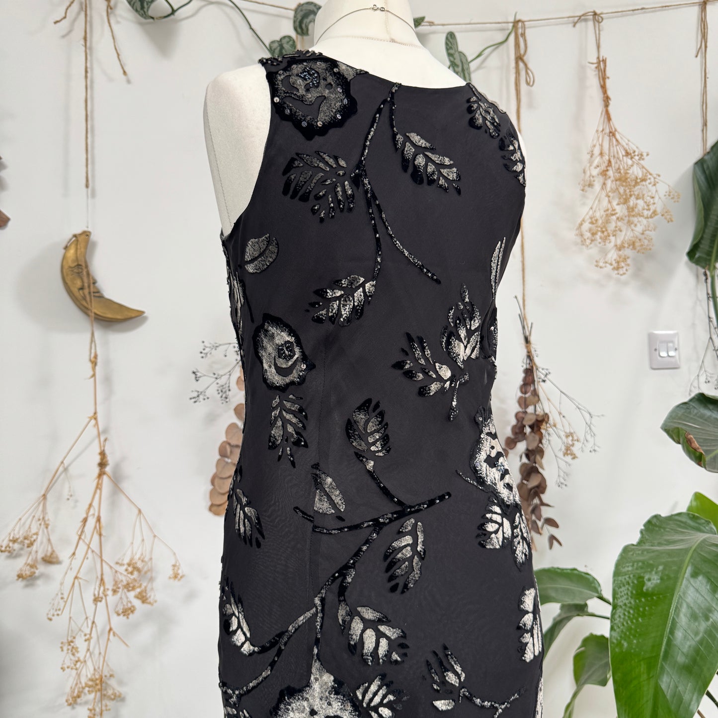 Velvet embossed dress - size M