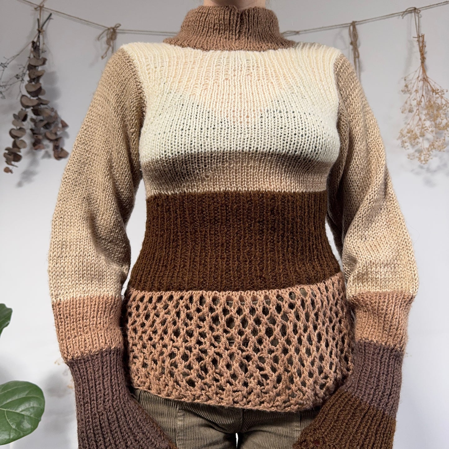 Earthy knit jumper - size S/M