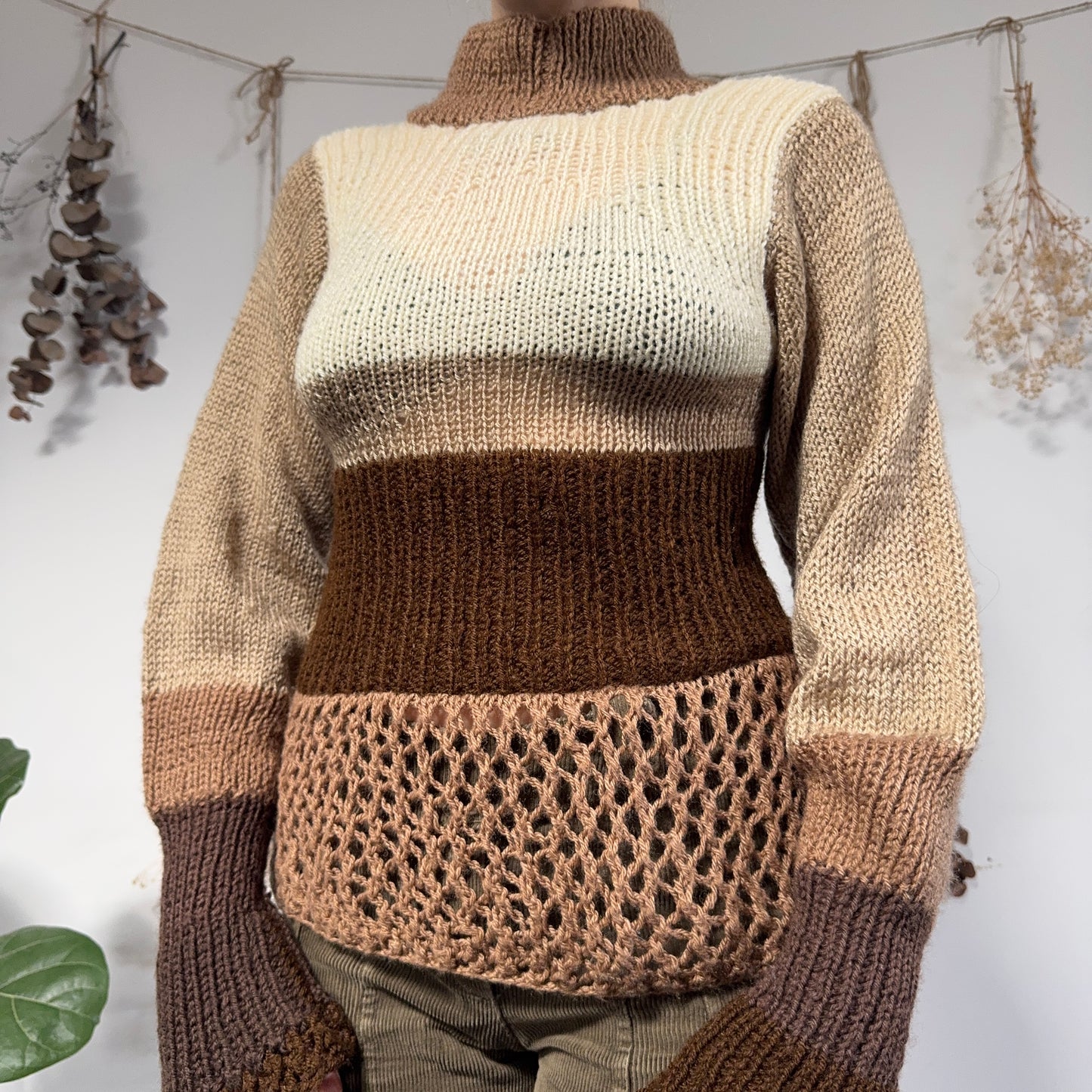 Earthy knit jumper - size S/M